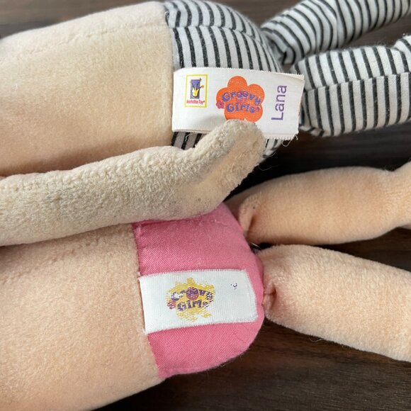 Groovy Girls Lana Ladybug, Reese Beach Plush Dolls & Aurora Sea Sparkles Mermaid - Picture 16 of 16